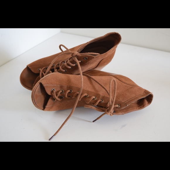 Urban outfitters lace up ankle boots - Picture 4 of 8